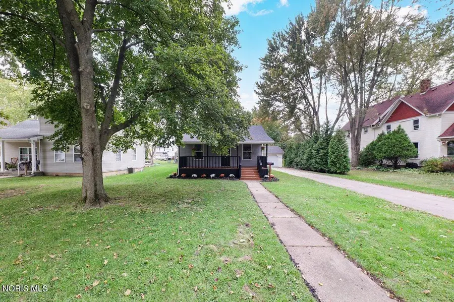 643 W Clinton Street, Napoleon, OH 43545 - #3
