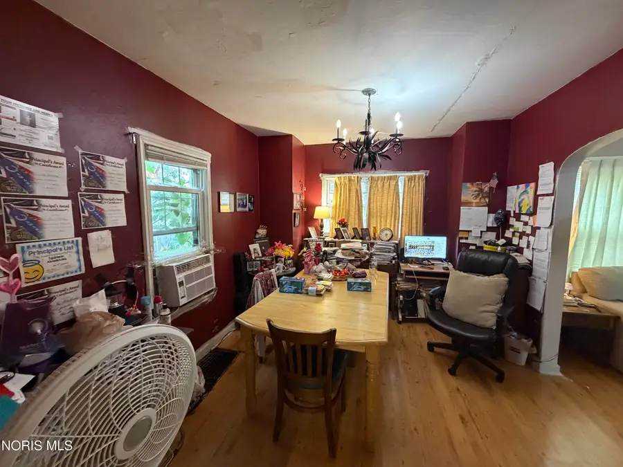 1387 Glenview Road, Toledo, OH 43614 - #3