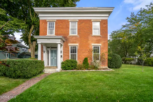 205 W Broadway Street, Maumee, OH 43537