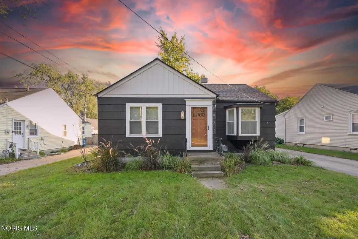 7057 Convent Boulevard, Sylvania, OH 43560 - #1