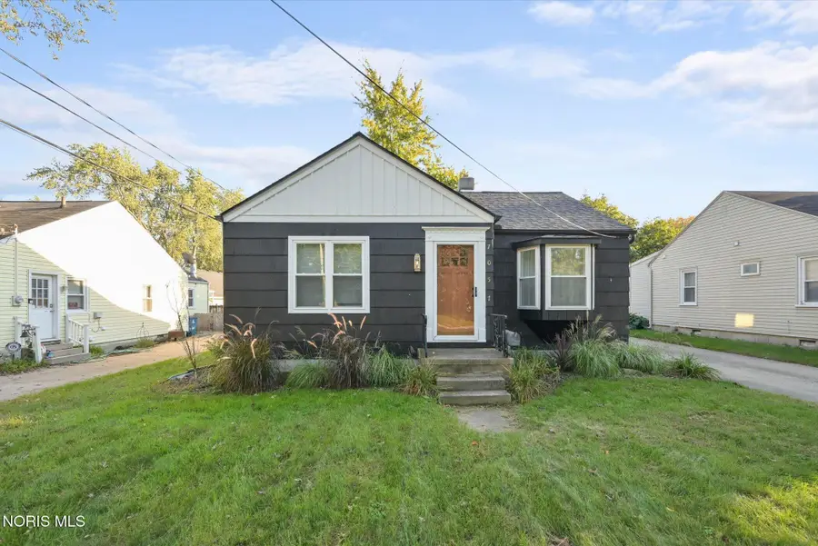 7057 Convent Boulevard, Sylvania, OH 43560 - #2
