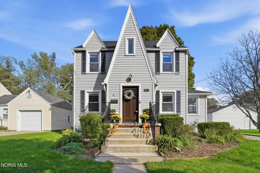5818 Garden Park Drive, Sylvania, OH 43560 - #2