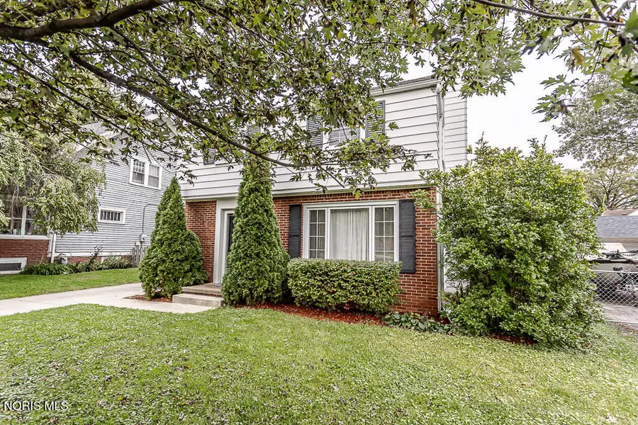 1627 Yosemite Drive, Toledo, OH 43614 - #3