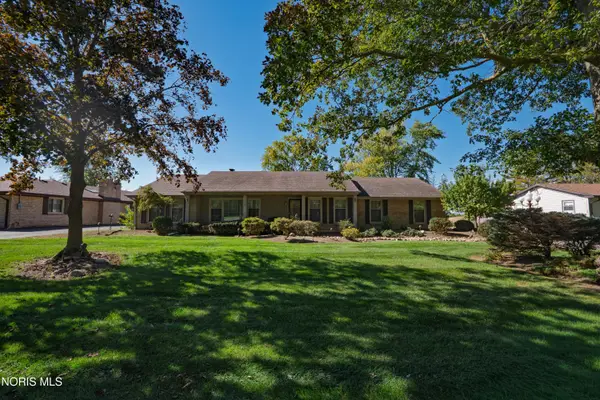 26859 Woodland Court, Millbury, OH 43447