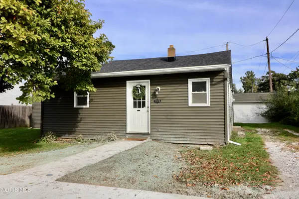 2163 Hoops Drive, Toledo, OH 43611