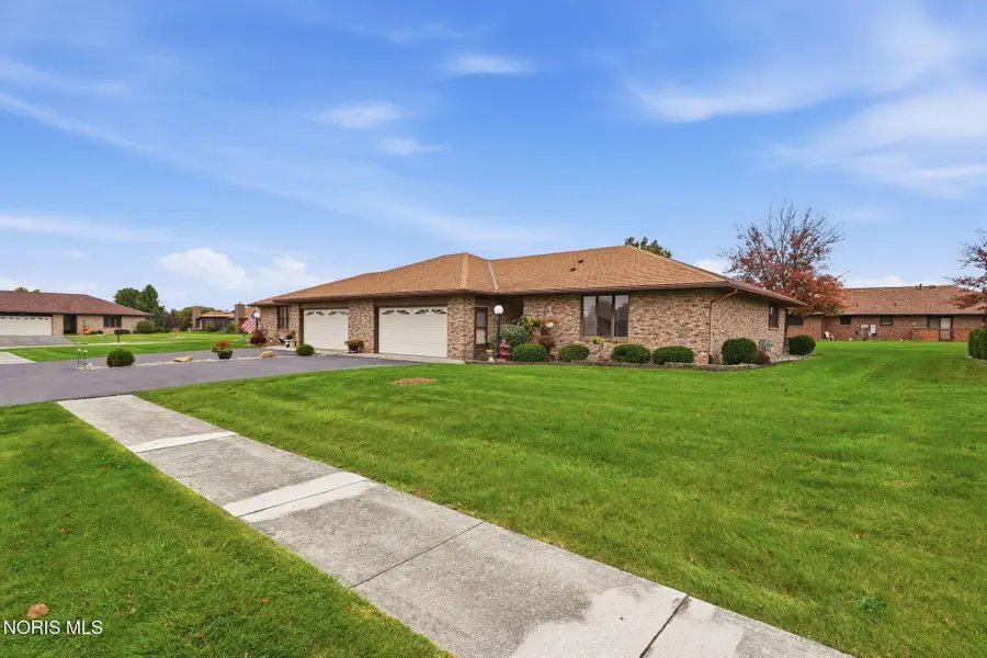 1704 Pebblestone Drive, Findlay, OH 45840 - #3
