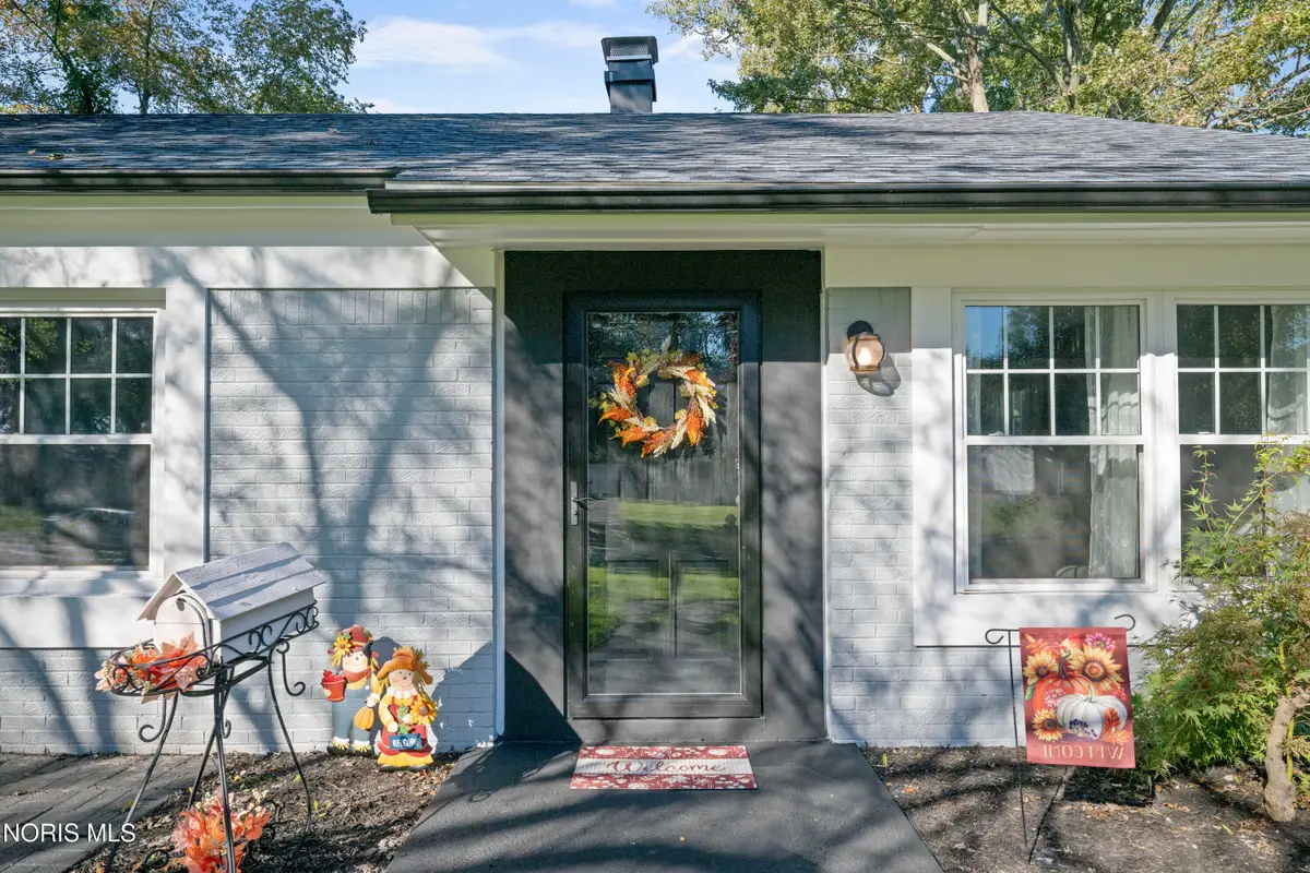 4907 Brinthaven Road, Sylvania, OH 43560 - #1