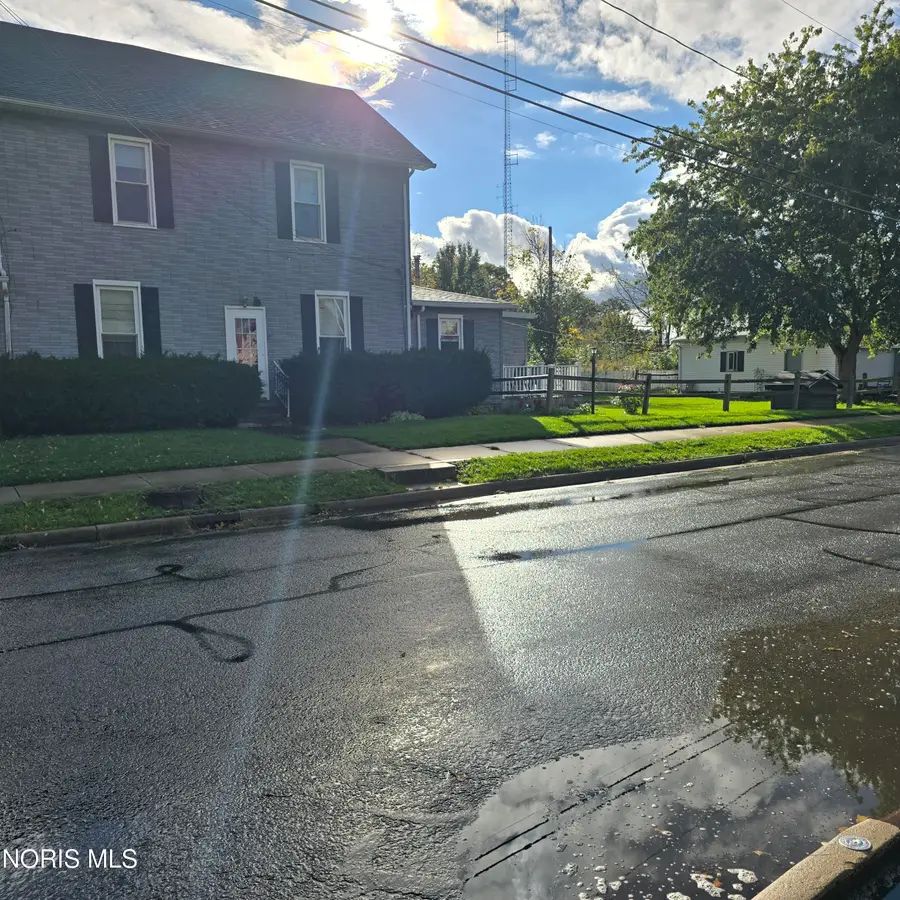804 Wayne Avenue, Defiance, OH 43512 - #2