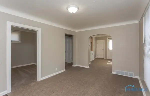 916 Saint John Ave Avenue, Toledo, OH 43608