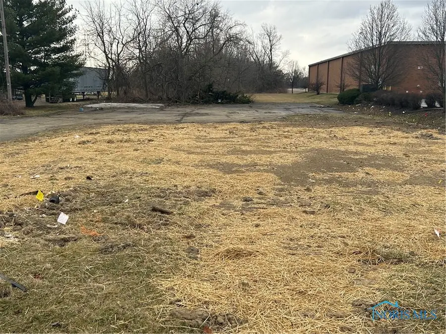 3736 Navarre Avenue, Oregon, OH 43616 - #3