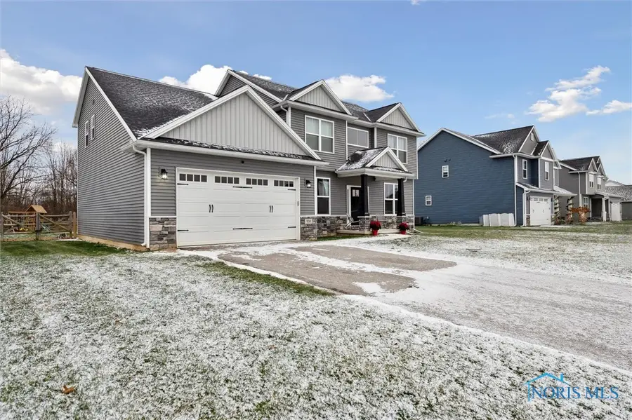 938 Wilkshire Drive, Waterville, OH 43566 - #2