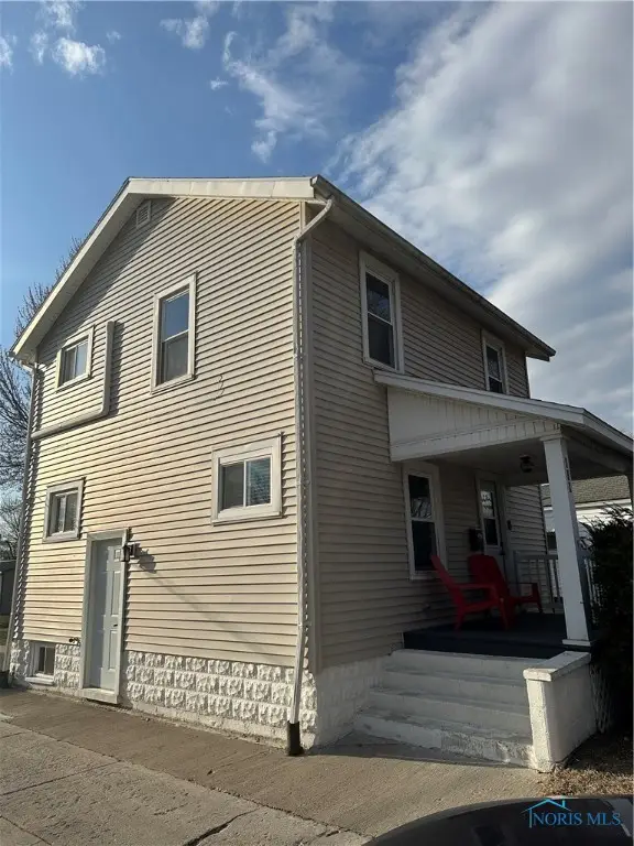 919 S Main Street, Fostoria, OH 44830