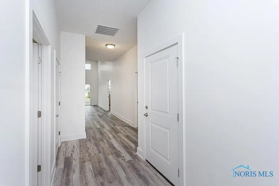 212 East Bridge Road, Northwood, OH 43619 - Image #3