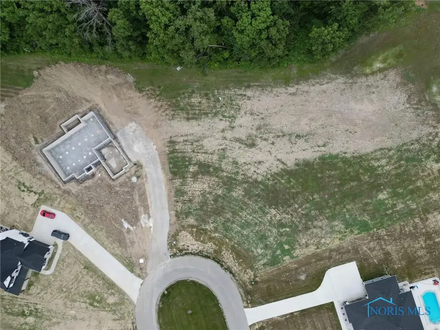 135 Coach House Loop, Bowling Green, OH 43402 - Image #3