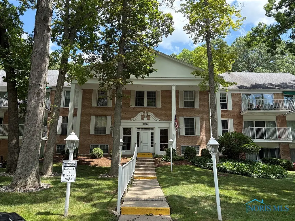 5679 Monroe Street, Sylvania, OH 43560 - #1