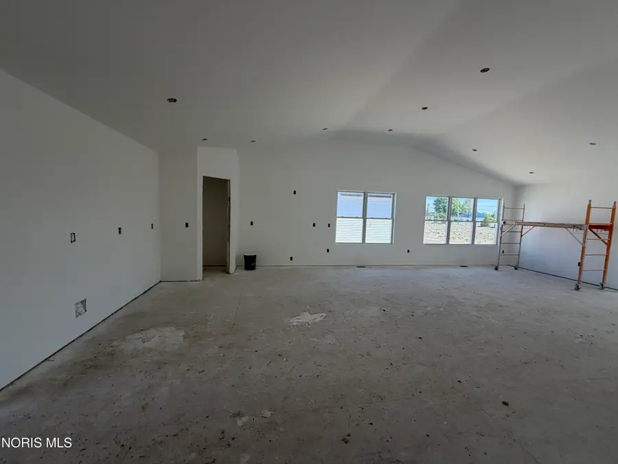 5026 Easton Drive, Oregon, OH 43616 - #3
