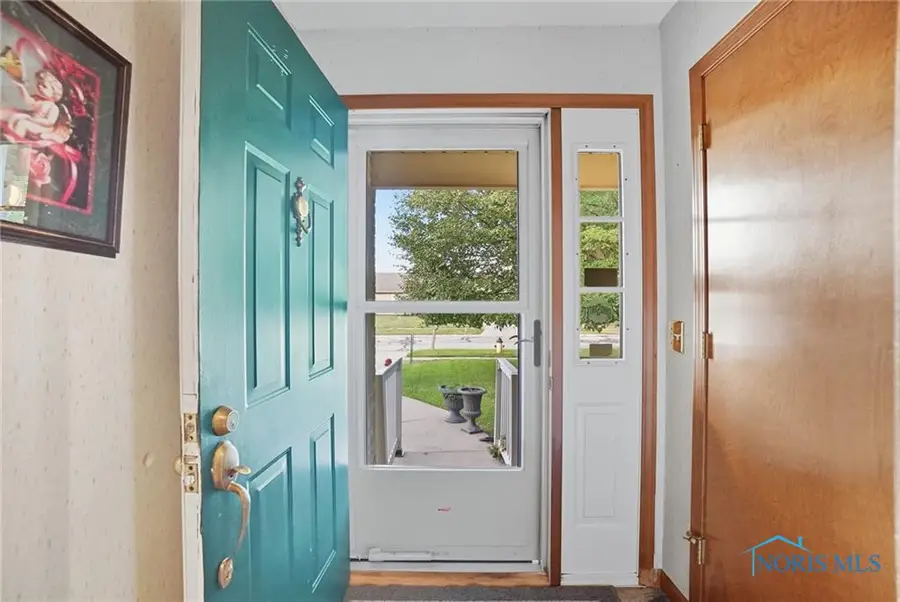 237 Brooke Drive, Oregon, OH 43616 - Image #3