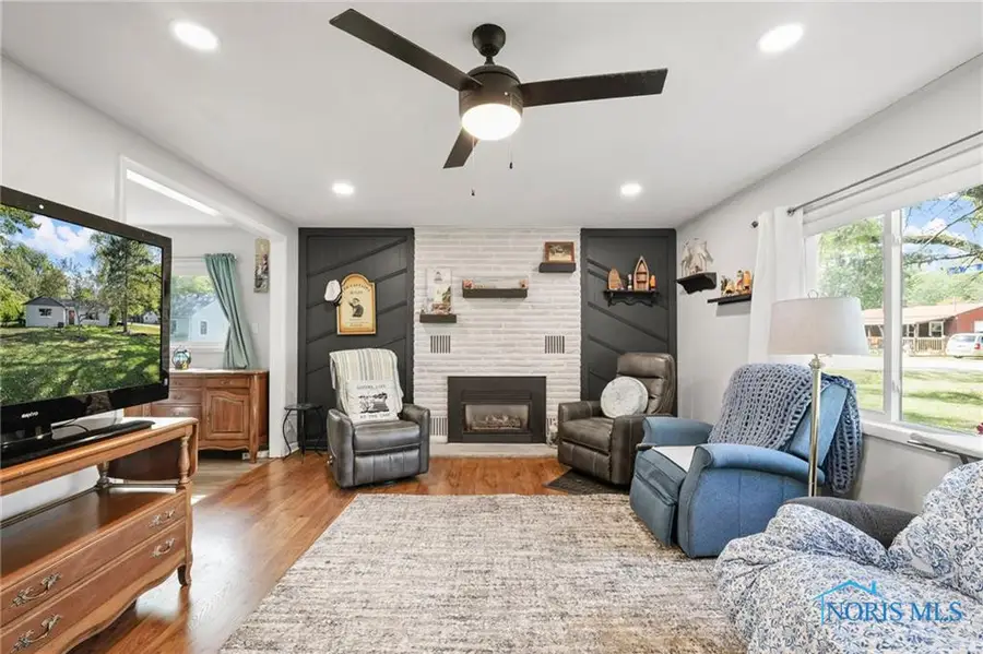 5911 Plympton Circle, Oregon, OH 43616 - Image #3