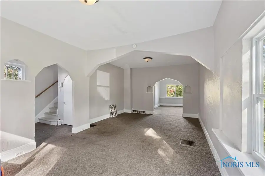 2144 Hawthorne Street, Toledo, OH 43606 - Image #2
