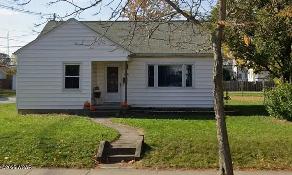 805 S Blackhoof Street, Wapakoneta, OH 45895