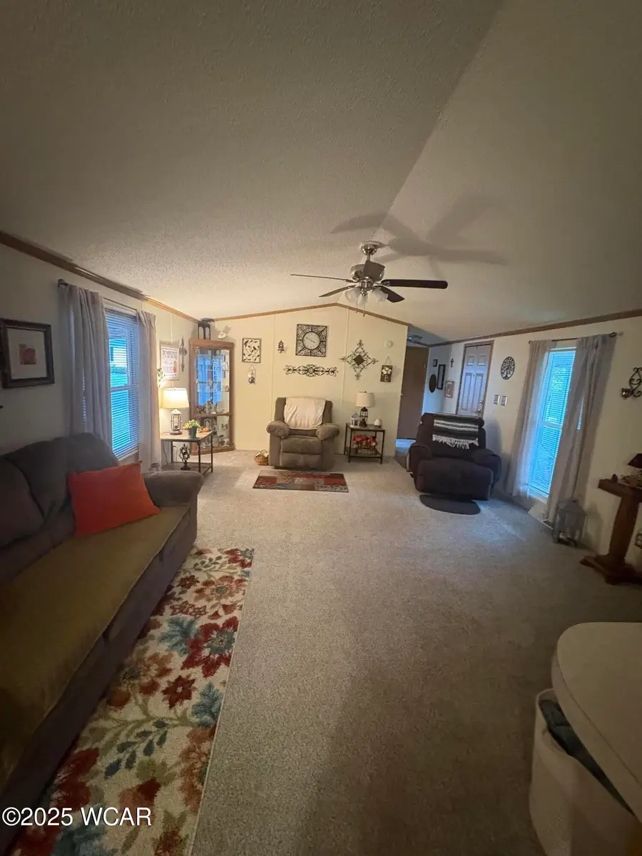 211 Pinewood Circle, Lima, OH 45804 - Image #2