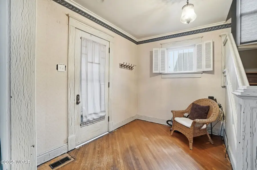 307 W Benton Street, Wapakoneta, OH 45895 - Image #2