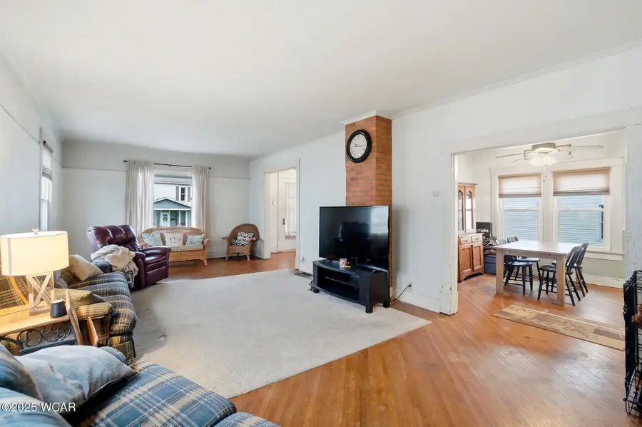 307 W Benton Street, Wapakoneta, OH 45895 - Image #3