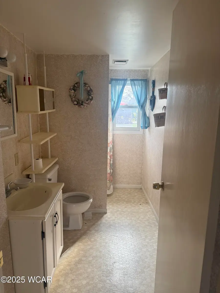 2035 W W Wayne Street, Lima, OH 45805 - Image #3