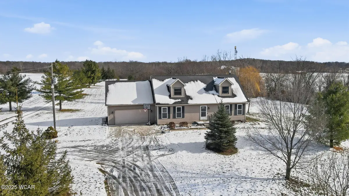 18544 Santa Fe Line Road, Waynesfield, OH 45896 - Image #1