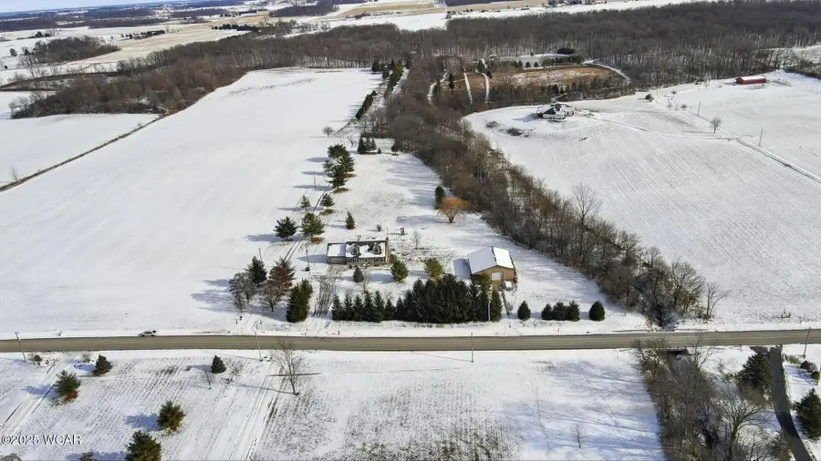 18544 Santa Fe Line Road, Waynesfield, OH 45896 - Image #2