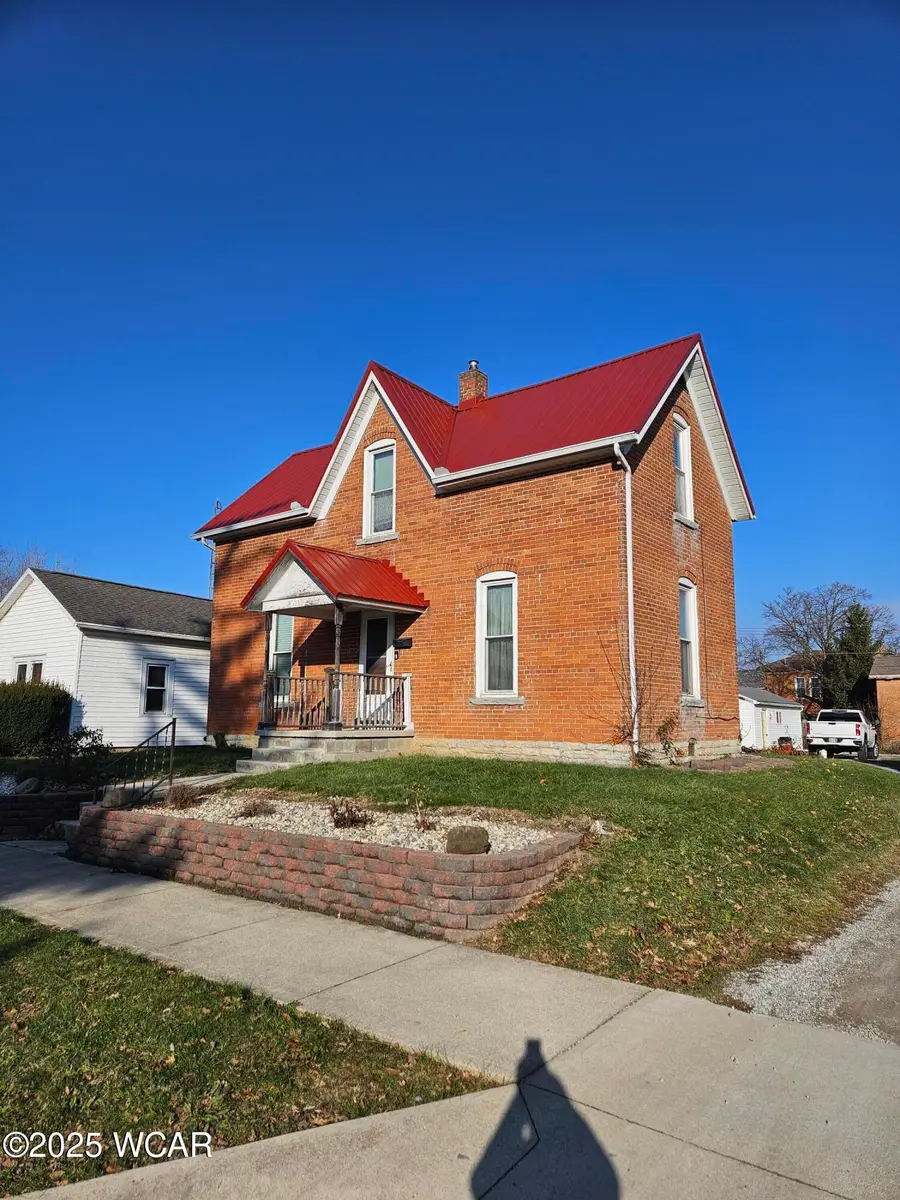 206 E Benton Street, Wapakoneta, OH 45895 - Image #2