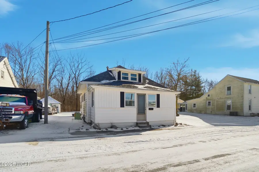 606 Highland Avenue, Wapakoneta, OH 45895 - #3