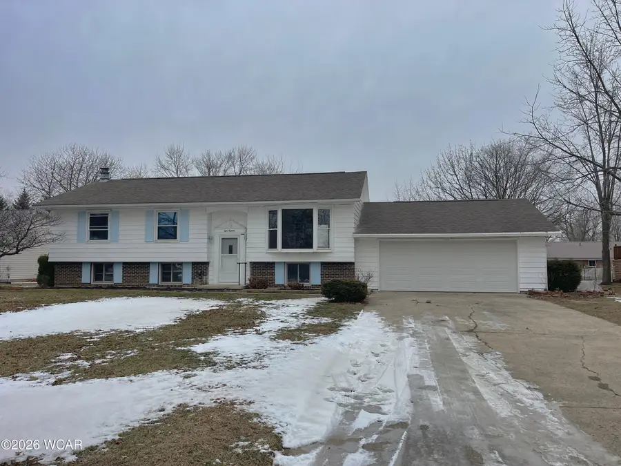 818 Aster Drive, Wapakoneta, OH 45895 - #2