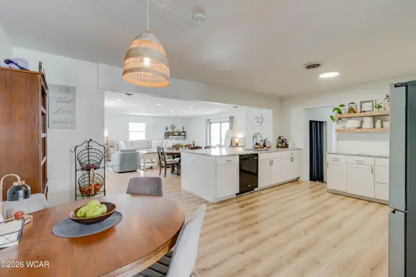 407 E South Street, Botkins, OH 45306