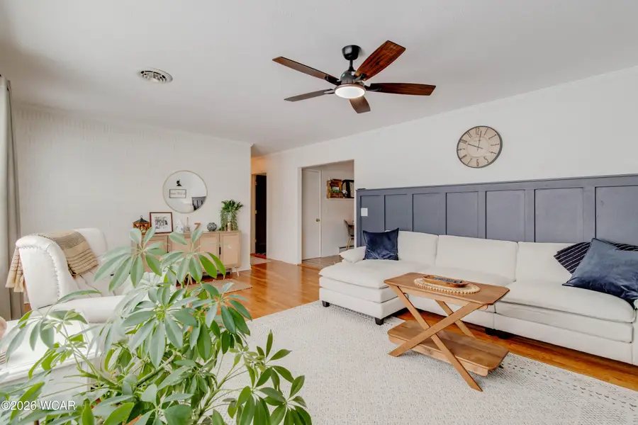 407 E South Street, Botkins, OH 45306 - #3