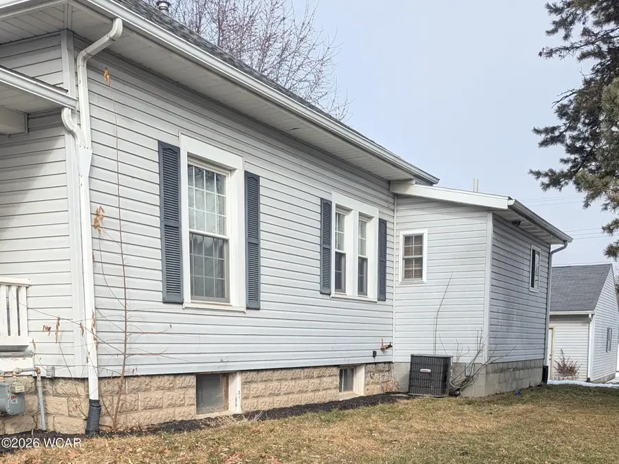 404 W Pearl Street, Wapakoneta, OH 45895 - #3