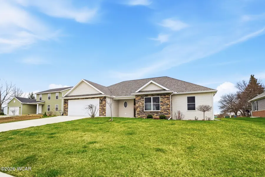 109 Bluegrass Drive, Wapakoneta, OH 45895 - #3