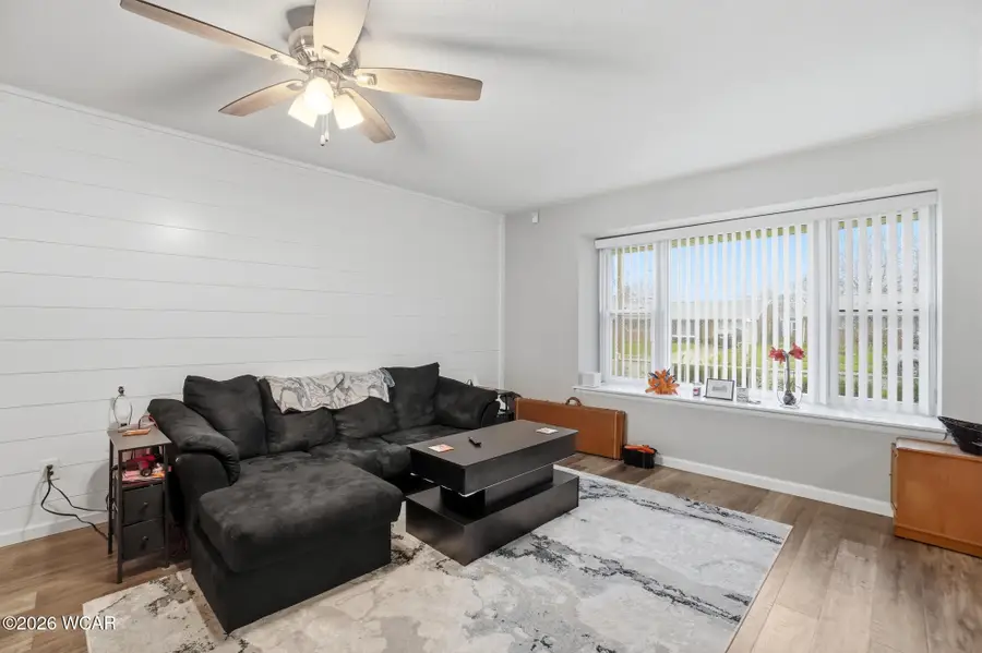 613 Meadowbrook Drive, Lima, OH 45801 - #3