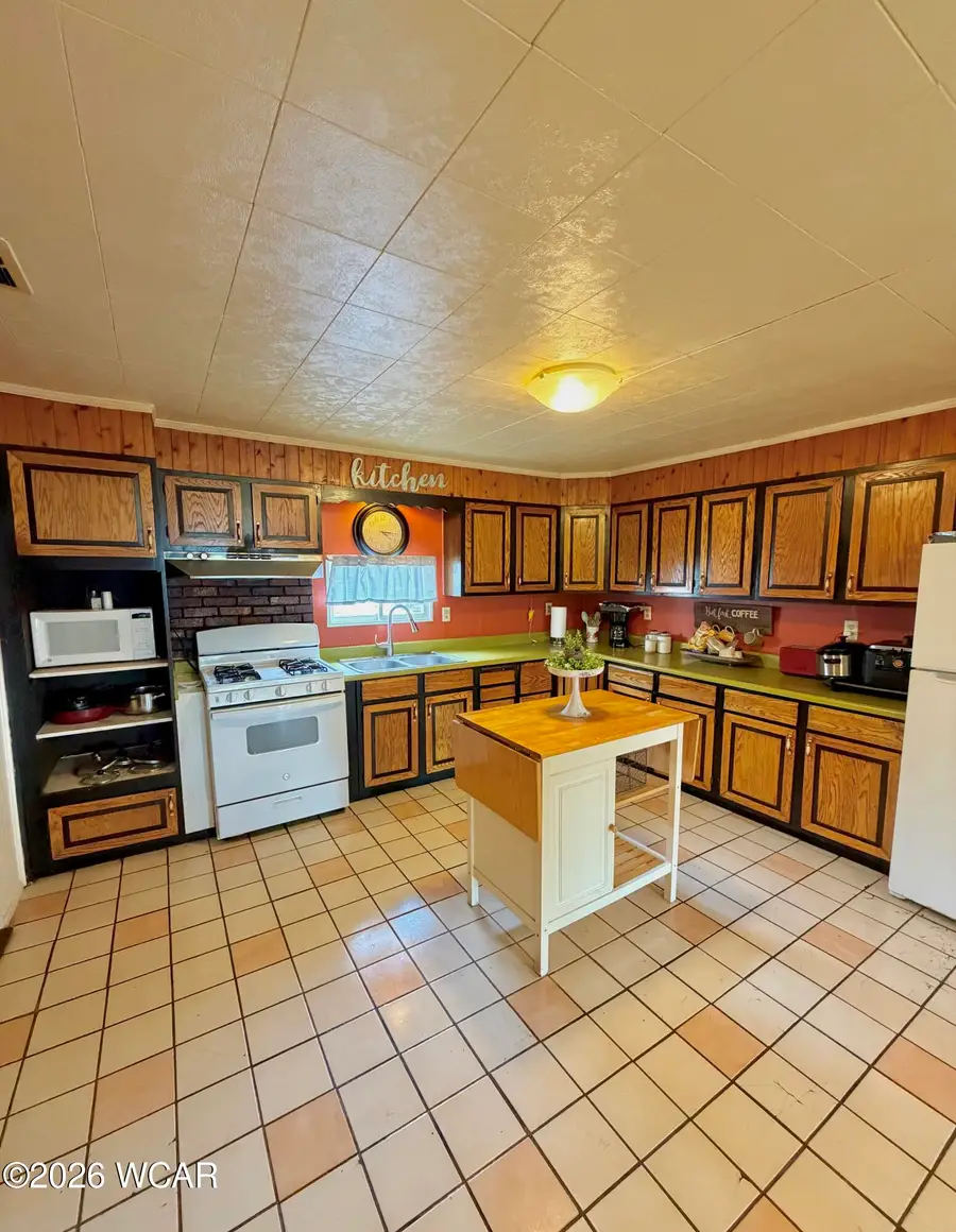 712 Taylor Avenue, Lima, OH 45801 - #3