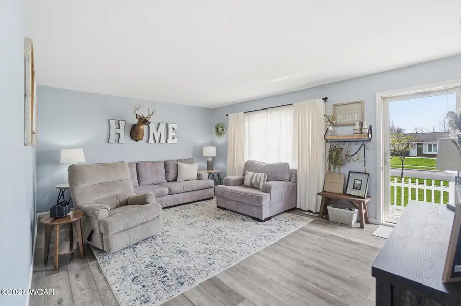 815 N Blackhoof Street, Wapakoneta, OH 45895 - #2