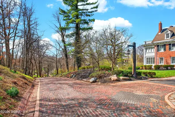 1115 Oakwood Avenue, Oakwood, OH 45419