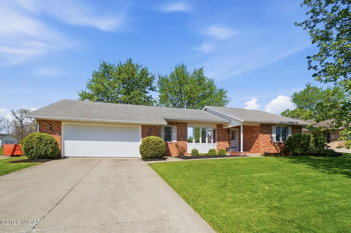 833 Glyncrest Drive, Wapakoneta, OH 45895 - #1