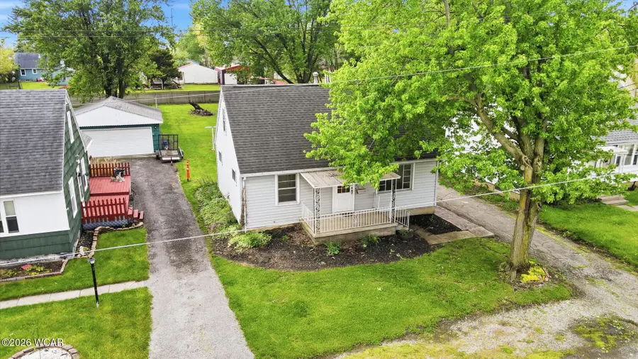 108 E Edwards Street, Lima, OH 45801 - #2