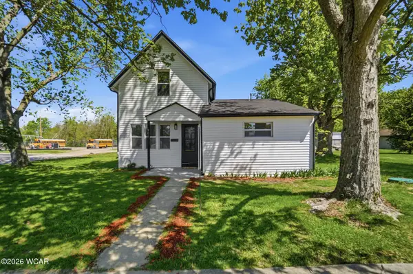 206 W Perry Street, Grover Hill, OH 45849