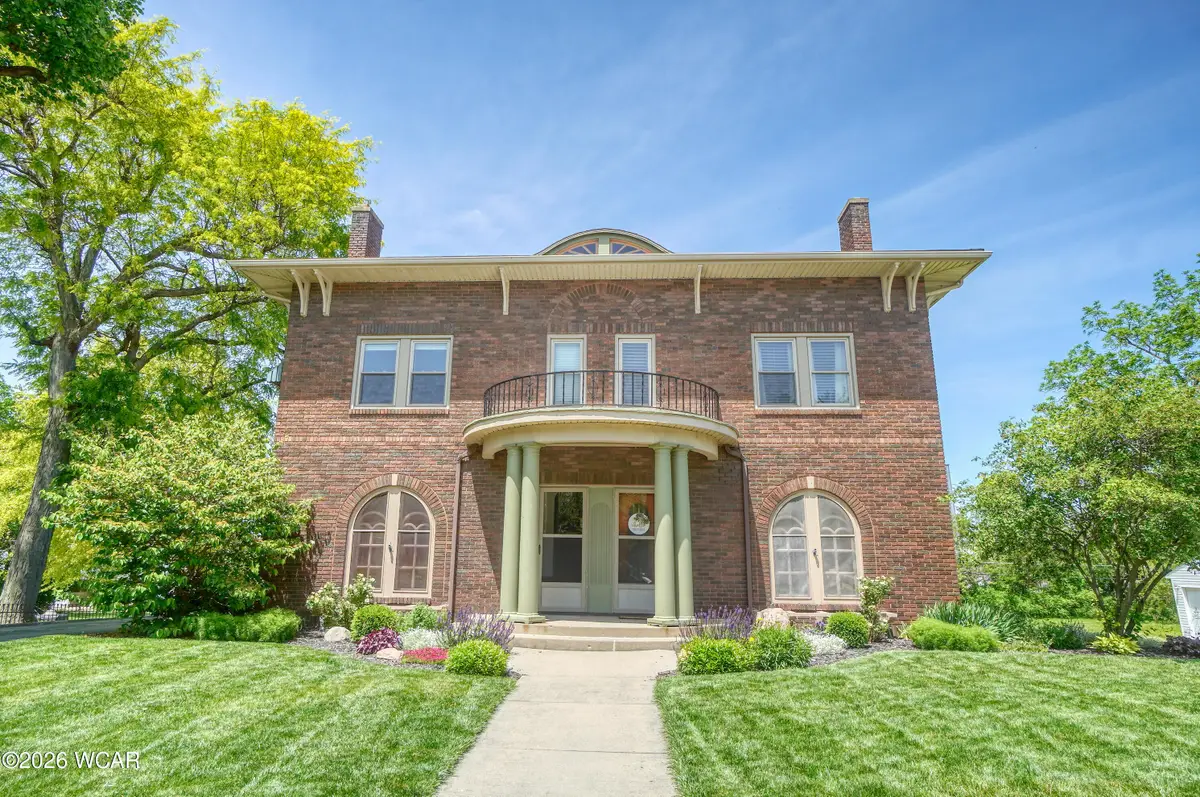 302 W Auglaize Street, Wapakoneta, OH 45895 - #1
