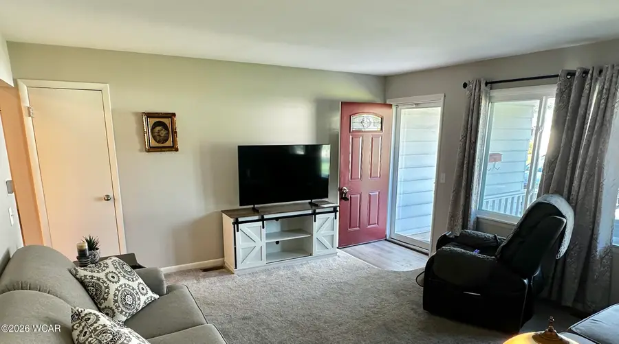 608 Davis Street, Delphos, OH 45833 - #3