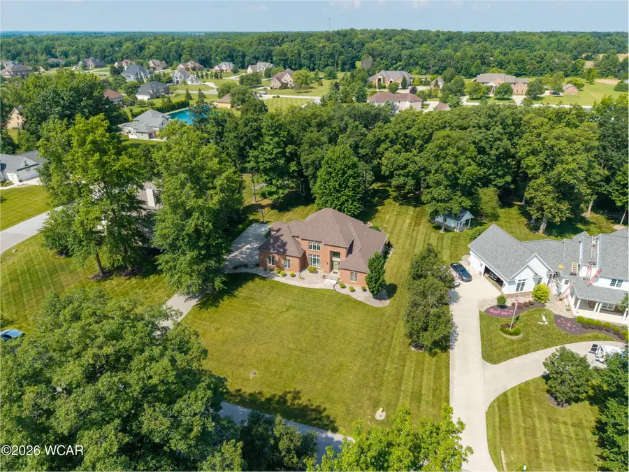 2924 Amanda Lakes Dr., Lima, OH 45805 - #3