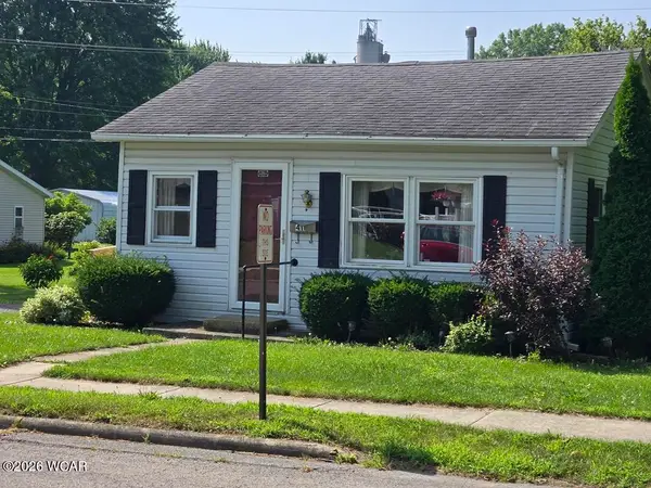 411 W Montford Avenue, Ada, OH 45810