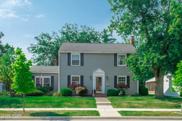 811 W Benton Street, Wapakoneta, OH 45895