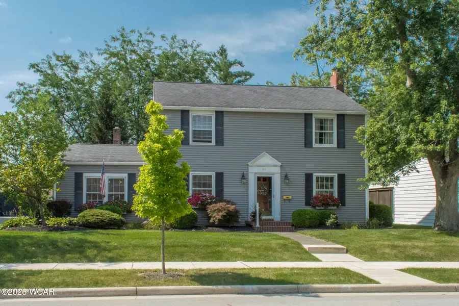 811 W Benton Street, Wapakoneta, OH 45895 - #3